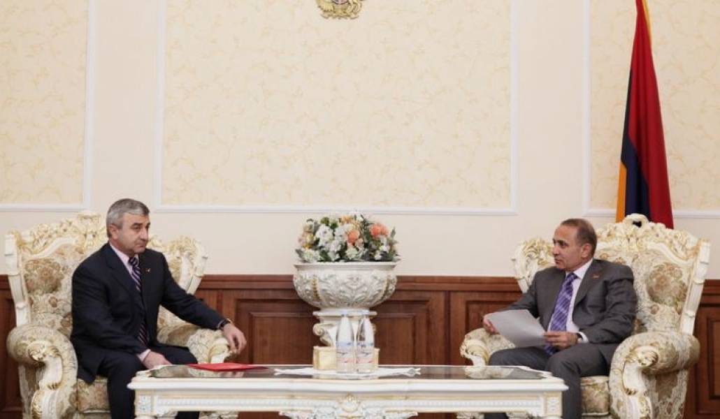 275e4c404be582b4371c5683d81122d1