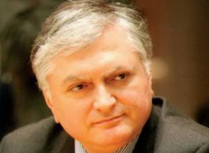 Armenian Foreign Minister leaving for France