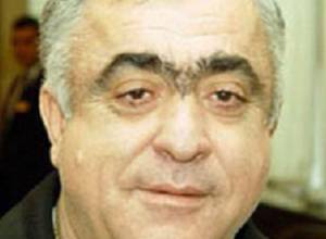 Sashik Sargsyan insults and abuses journalist