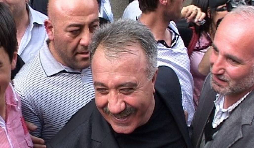 3959f638e7e50326bc33cdd2e59d1465