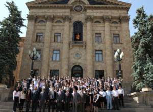 H. Abrahamyan: "Many peoplewant to become leaders"