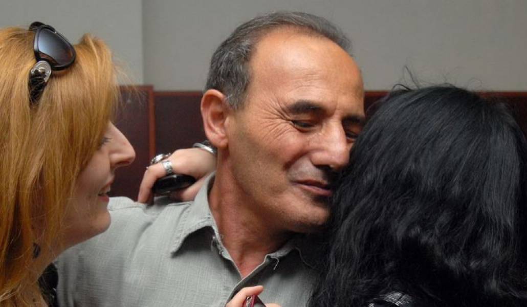 13a42fbc8f016aece2168d9221748058