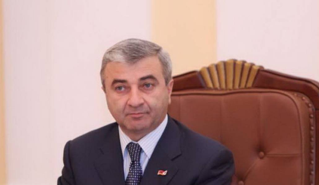 b7c32741edbe9a686260ee89d93c3d6e