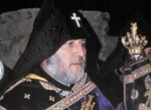 Catholicos Karekin II meets jailed Armenian activist’s parents
