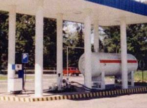 Explosion at gas station