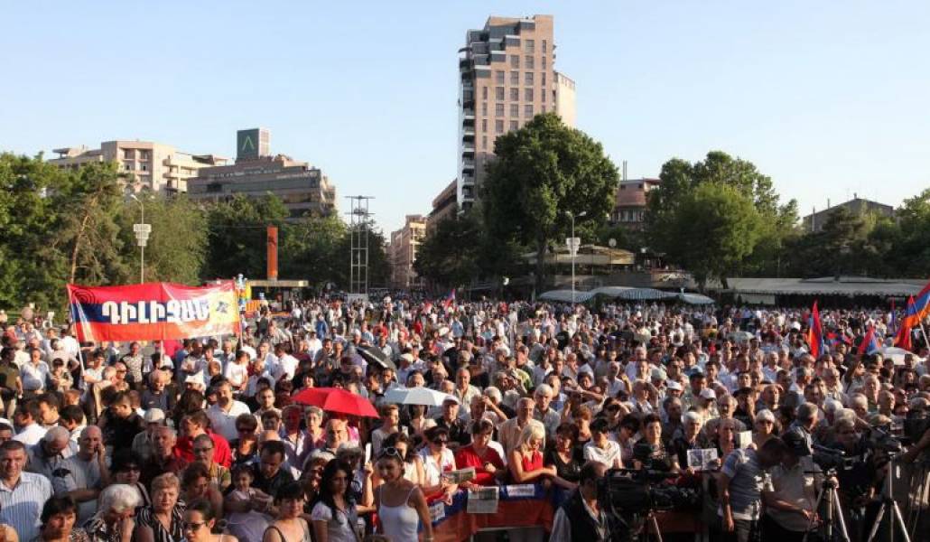 2438b56378d0e3caa9b05f1fffedd380