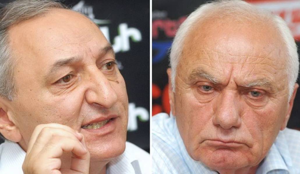 e26c8483a2d23d2de11baf02ed6748ce