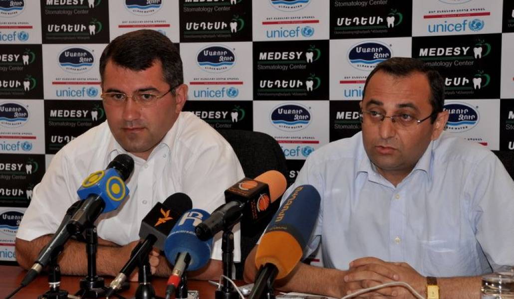 f7a7cc7b33ddd27c90803be5ef9a5258