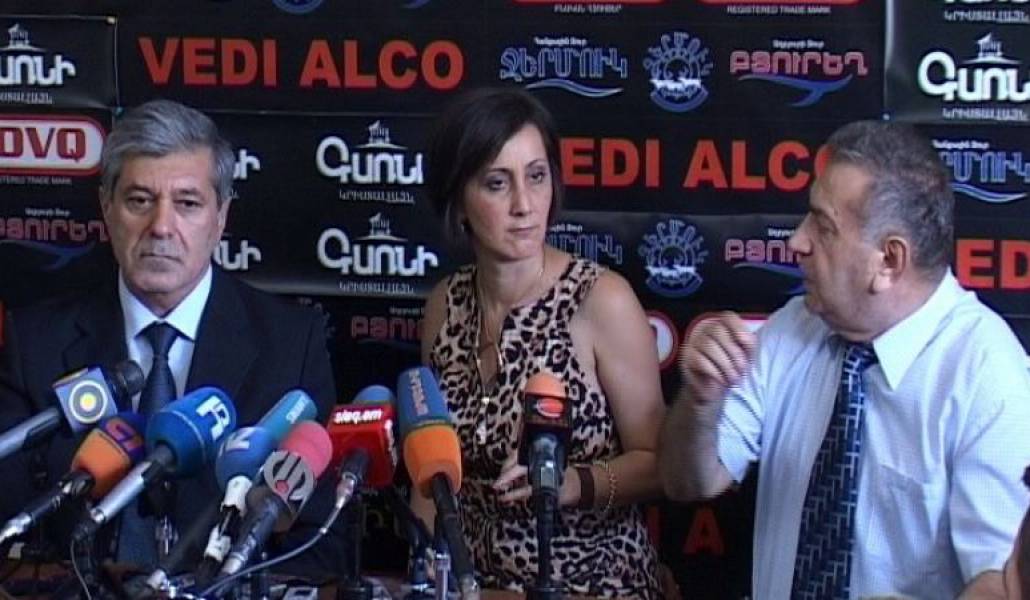 eeb5cc887a715a3d3b2d4881f4d008c9