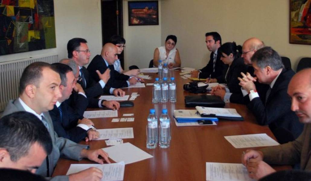 e0cb9d3ee32bdae45cadb214f905f7c1