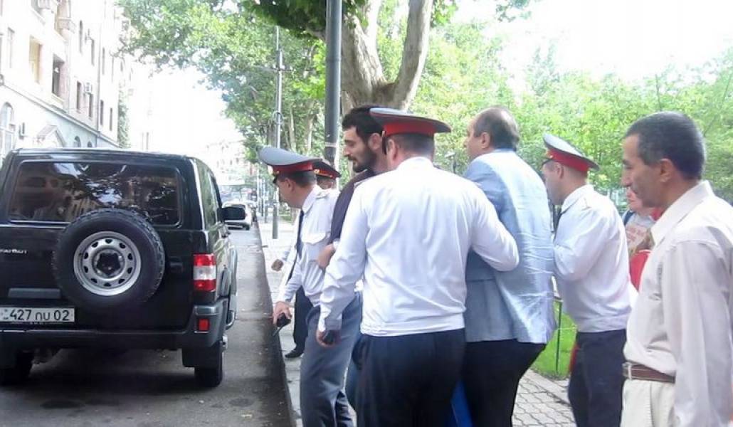 97fe7a9608baf101a8c982277dc3064f