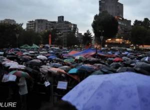 Opposition starts 'non-stop rallies'