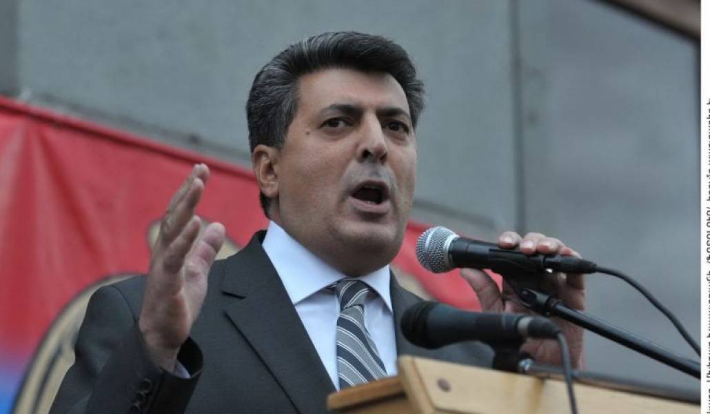 97e1f9cf4550707fcada68f5f123ef14