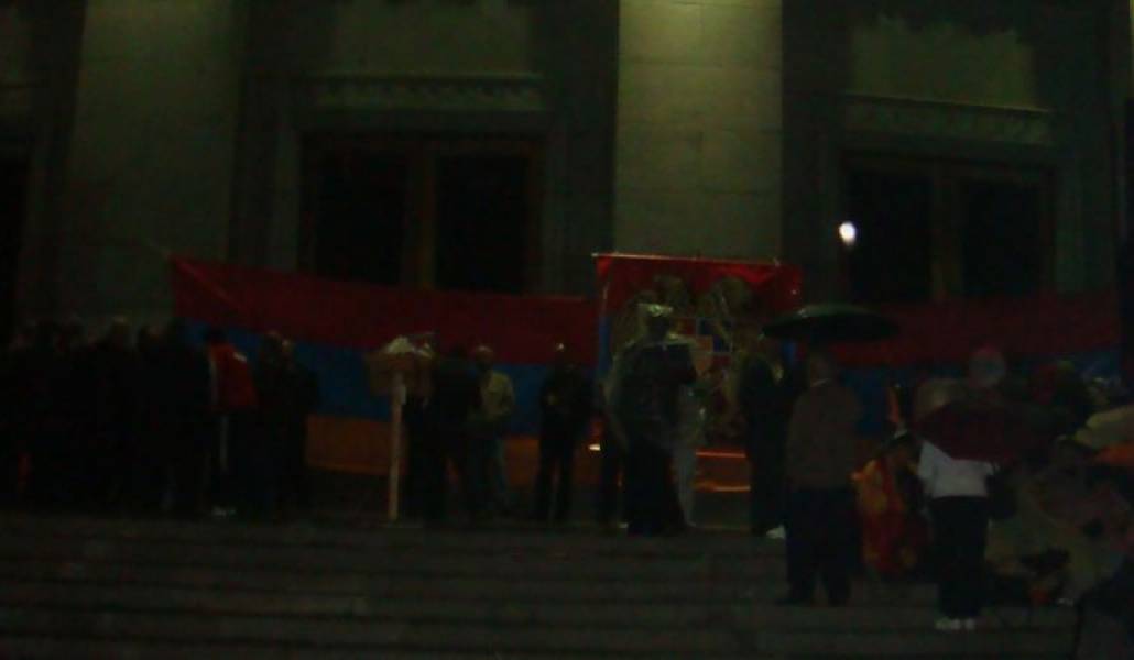 ad320525469f1b9ff04d3024bb57efb3