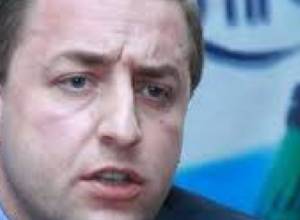 Karen loves Serzh Sargsyan