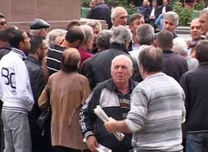 People got to Liberty Square on foot