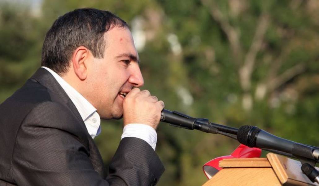 f05555e496b0b25d359d22cd548ec435