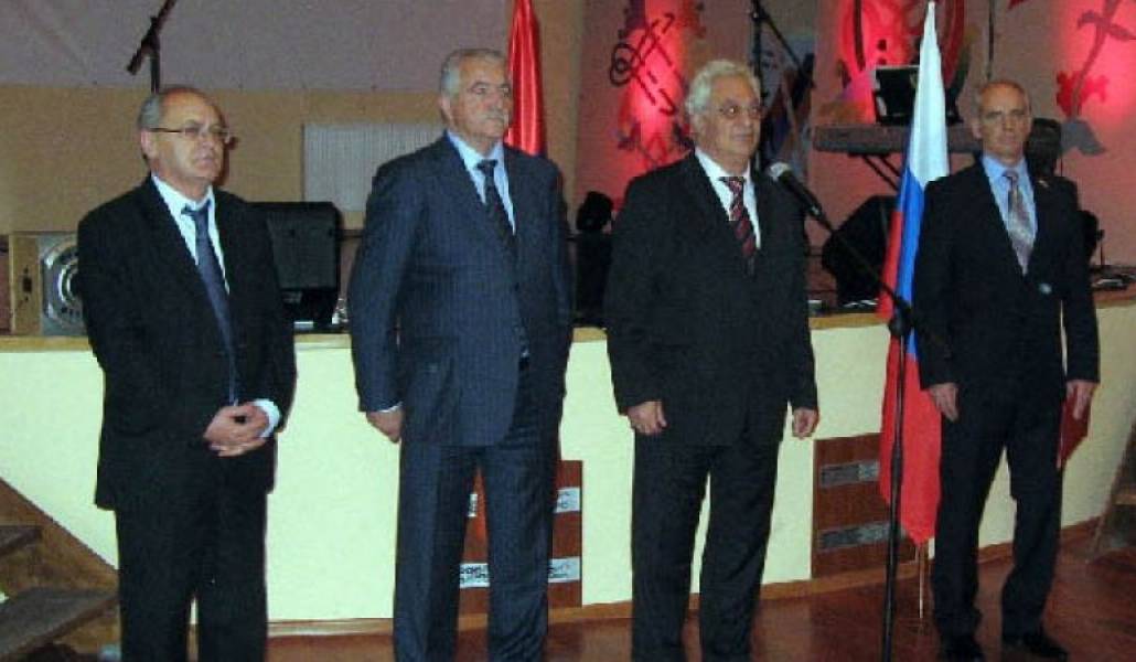 80aa3ec92666b8fc715f81bc5eeee05b