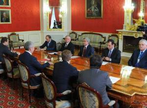 Serzh Sargsyan visits Moscow Municipality