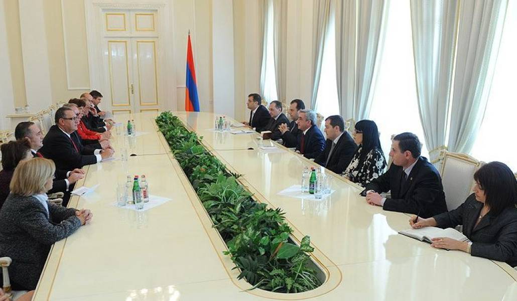 d62e4c72f412b03ef7ed1b511be9c592