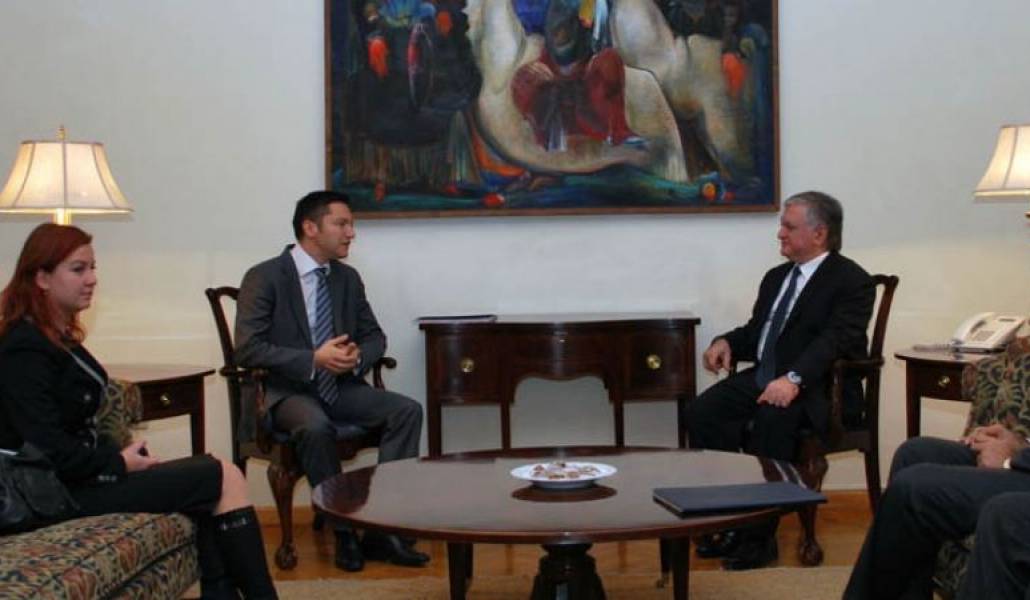 8e5ae466eae66de9d5ff721965c19673