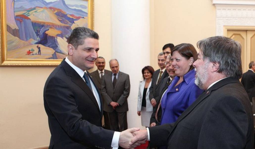 130648b8c3ef37cc3e722616db7a60b1