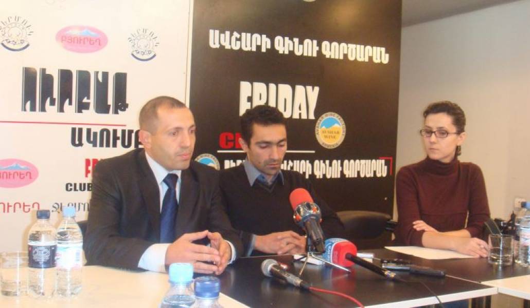 7ecbbc88eb5c632fa8ba91cd0ef86b16