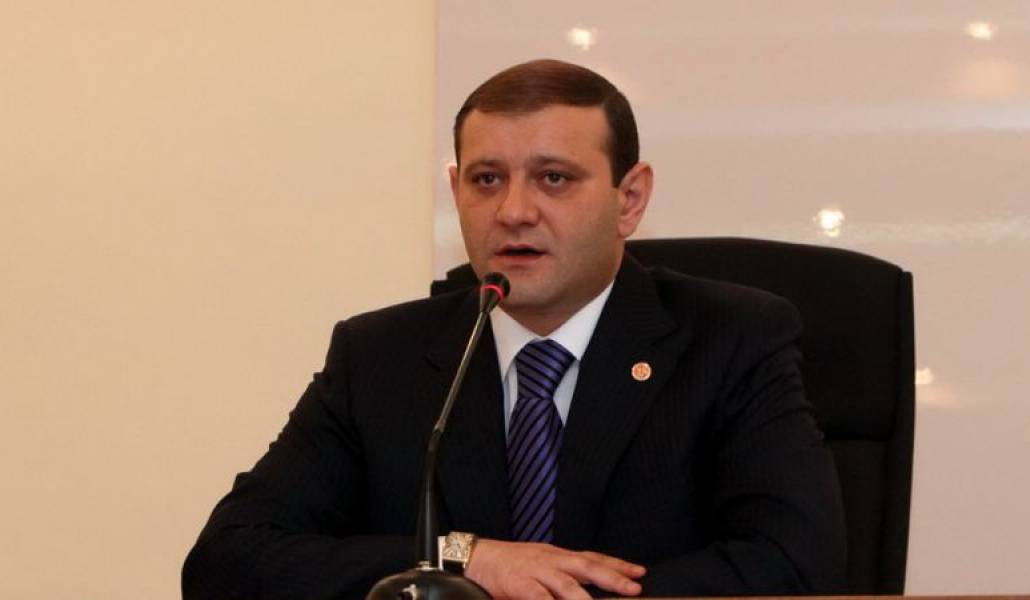 cdb692f3c9fbb5baa23446488813a80c