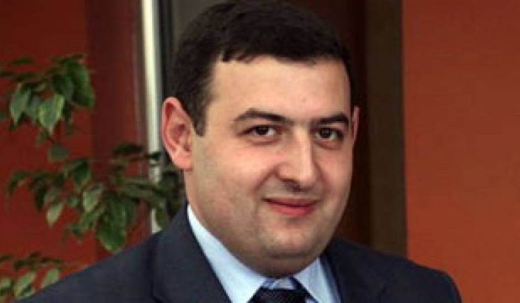 e097a1714c8176539e37bea3ca8b3471