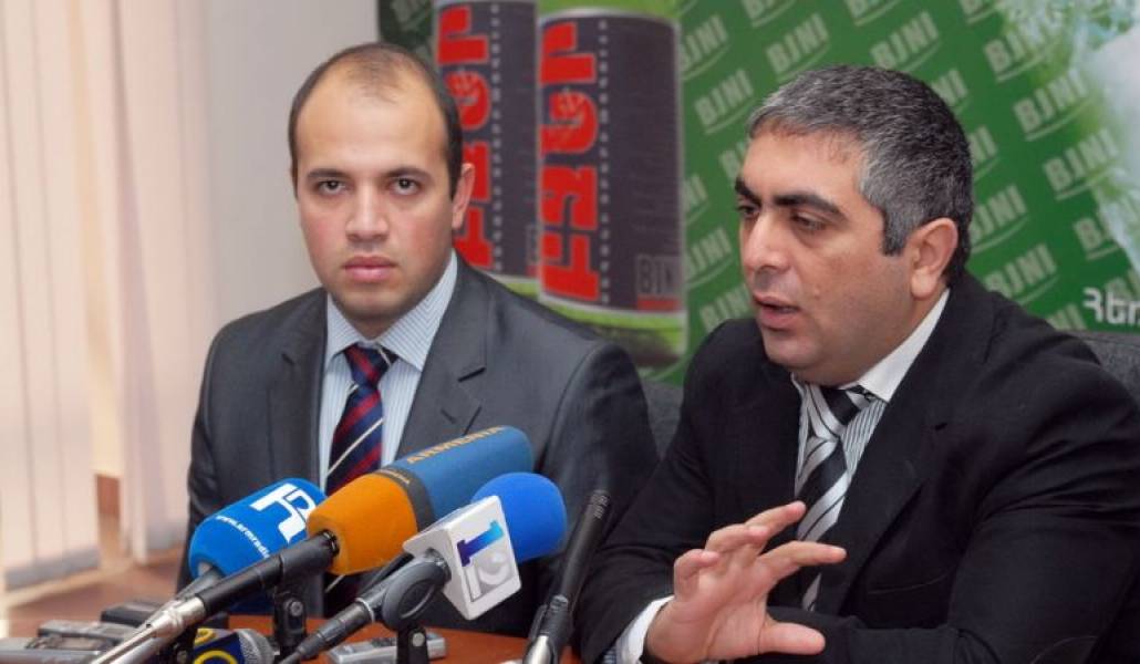 a93daa59e87bea2714f0ed0c2c7fab15