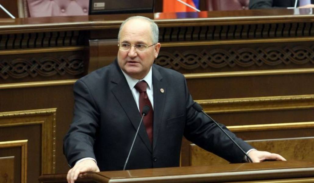 c814e40d6b81c823eeb6e43022d95d7c