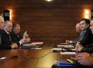 Medvedev steps back, vows ‘fair decisions’