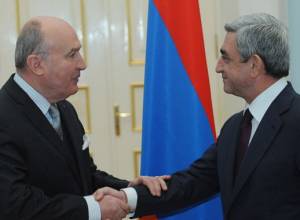 Serzh Sargsyan bids farewell to French Co-Chair