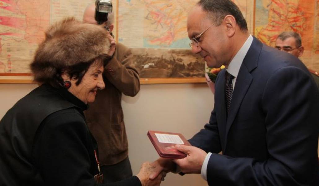 fab8981010e95320ce429d5fdb9bcde2