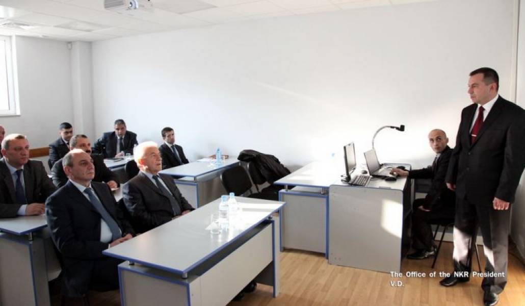 a5a2ea784dc9993cf05b22db176de641