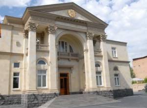 Ruling coalition heads meet at presidential residence