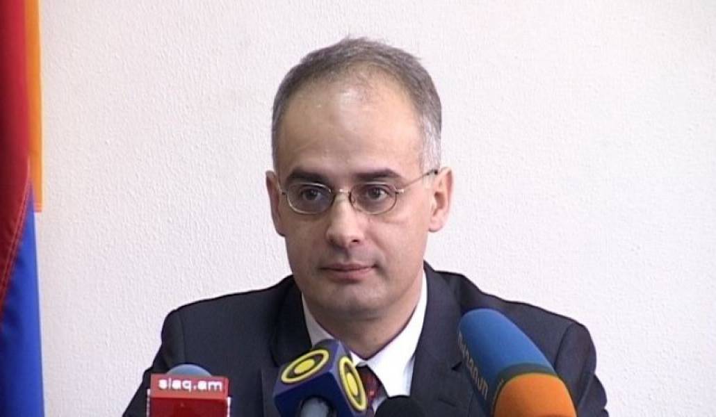 e239f3a694216cdcd3d93b22bf5cfc9f