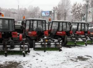 Yerevan in "snow trap" today