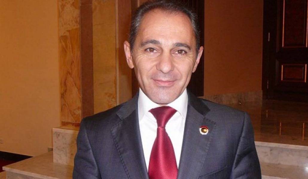 5965342c916053f5c37ccee122da4dab