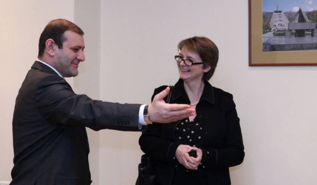 bd02c6a6404a04058b94509c2df4b2c9