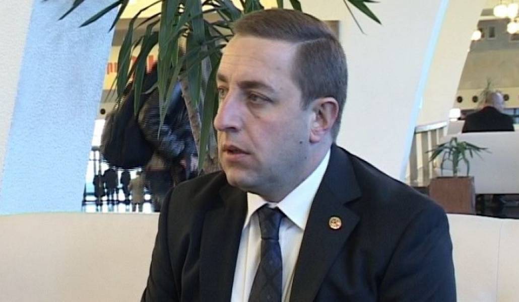 8e2a604fb6ba117dbdd1bf4df96aaf8b