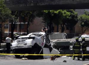Mexico hit by 7.4 magnitude earthquake