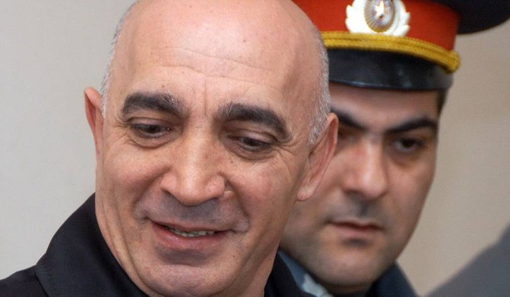 25dfc242a10355d14f314f46a36f2955