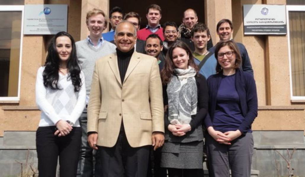 4ec9a743241fe5a1336118df77836b99