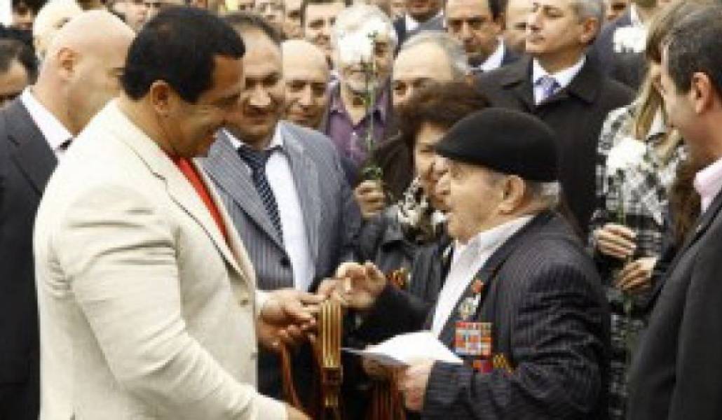 d77008939881bbe3402fb7c86815d428