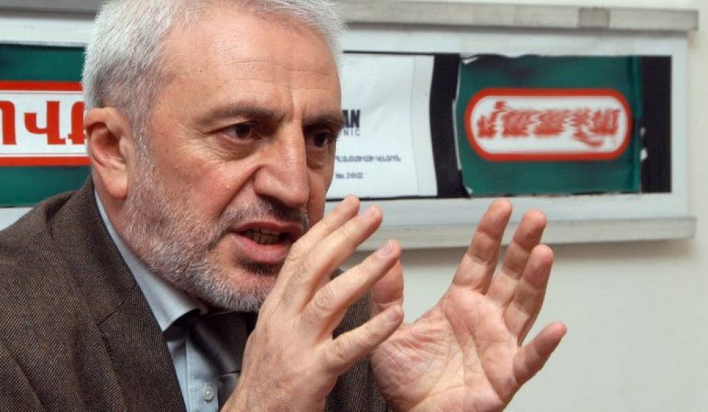 4a94be3a4b8bb0cbfa760ad033b6b912