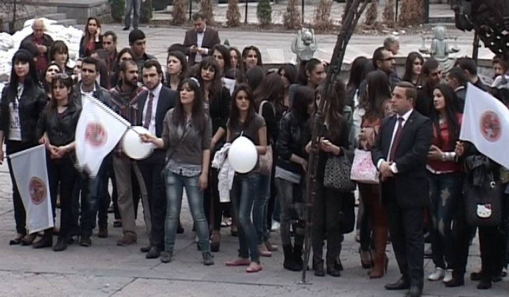 4ae93b96d227261cc4b8b2b7d9cb16cc