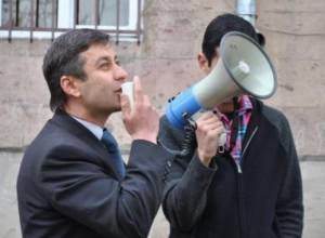 Opposition candidate urges to ensure equal footing for candidates