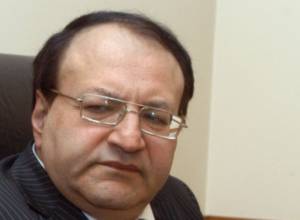 Hmayak Hovhannisyan’s car robbed