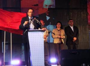 General: “Your children will live well, if you vote for the ARF-D”